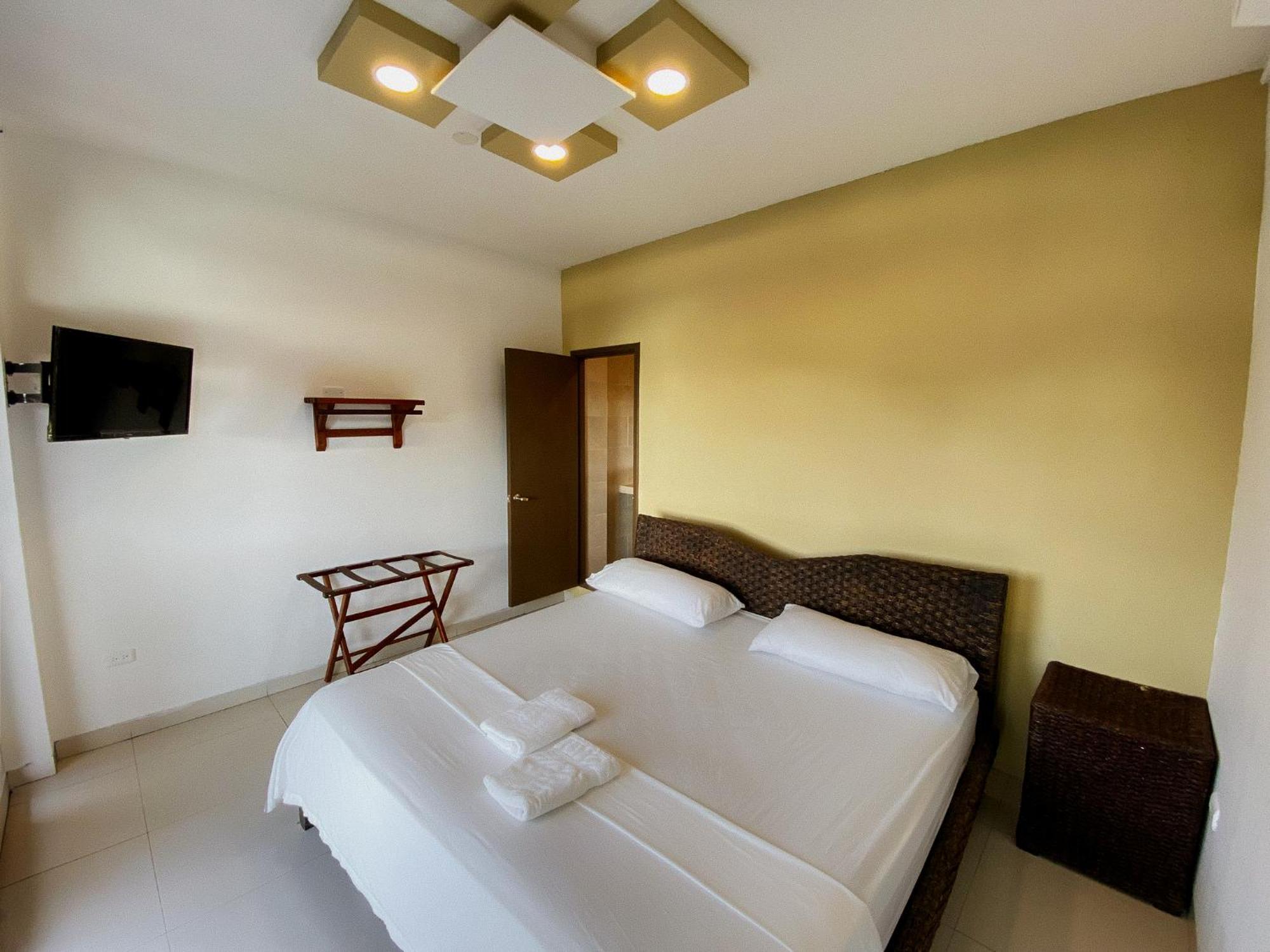 Hotel Sol Y Playa Монтаньита Экстерьер фото